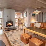 5 Star Holiday Home In Vaeggerlose