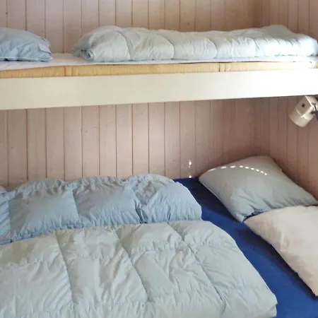 Semesterbostad 5 Star Holiday Home In Vaeggerlose