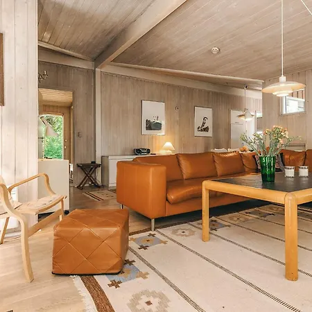 5 Star In Vaeggerlose Bøtø By